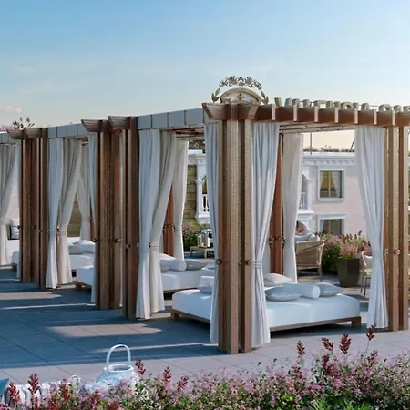 Valencia Gardens Royal 아파트 네세부르
