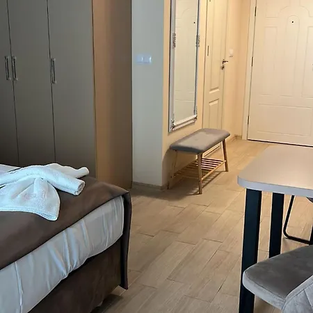 Valencia Gardens Royal Apartment